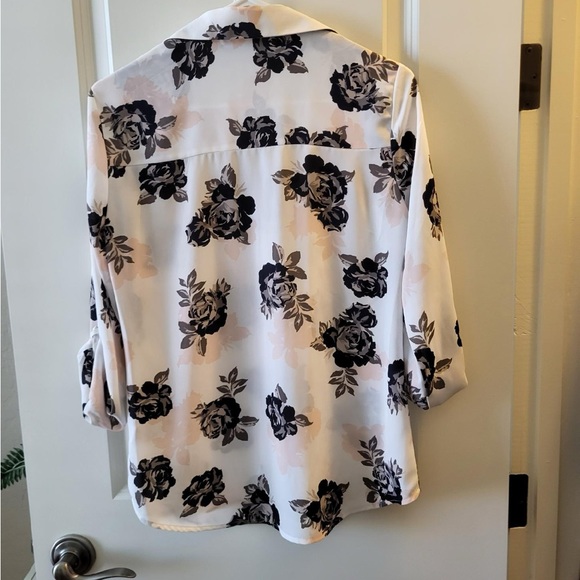 Juniors bottom down shirt - Picture 2 of 2